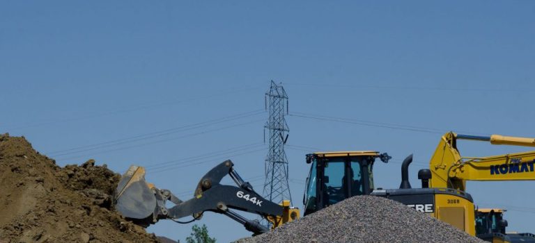 オリジナルソケットが切り拓く検査治具とものづくり現場革新の最前線