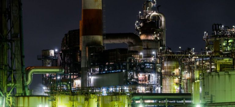 情報技術革新を支えるカスタムソケット設計の最前線とその価値