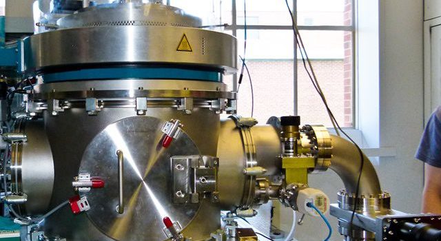 その故障はコネクタのせいかもあなたのIT機器が突然死する前に知るべき見えない運命の分岐点